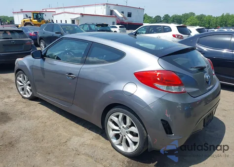 2013 Hyundai Veloster Base W/Black from USA, damaged, VIN KMHTC6AD5DU132237